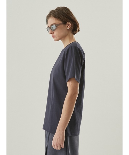 Henon.(ヘノン)の「肩パットTシャツ(Tシャツ/カットソー・レディース・バーガンディー/ホワイト/ネイビー・F)」の4枚目の写真