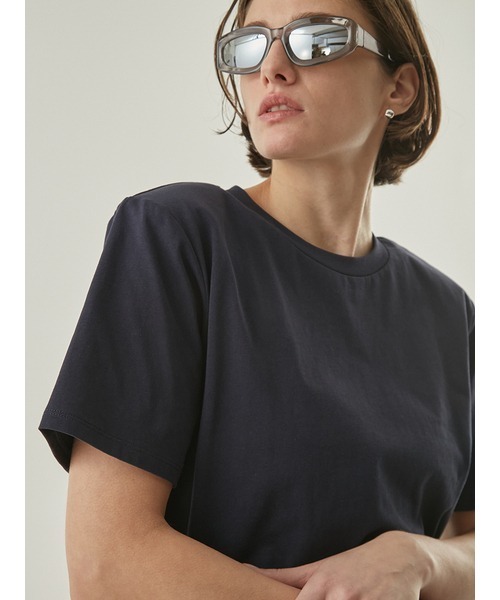 Henon.(ヘノン)の「肩パットTシャツ(Tシャツ/カットソー・レディース・バーガンディー/ホワイト/ネイビー・F)」の7枚目の写真