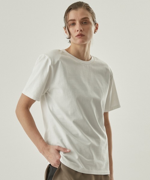 Henon.(ヘノン)の「肩パットTシャツ(Tシャツ/カットソー・レディース・バーガンディー/ホワイト/ネイビー・F)」の17枚目の写真