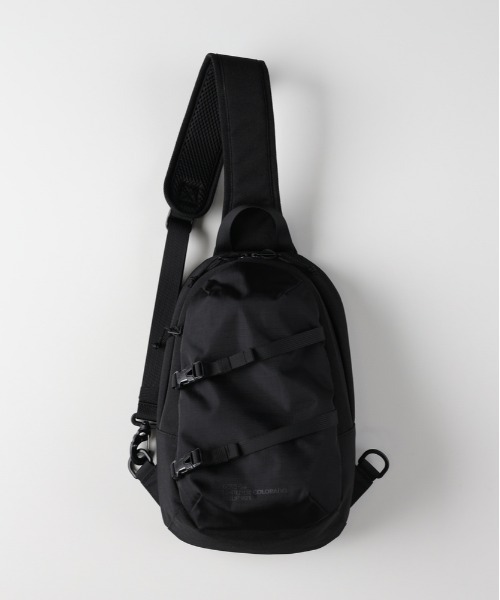 CAMP7(キャンプセブン)の「【CAMP7】リップストップナイロンスリングバッグ (軽量 / 耐久性 / スタイリッシュ / アクティブ)(ショルダーバッグ・メンズ・グレー/ブラック/カーキブラウン・ONE SIZE)」の2枚目の写真