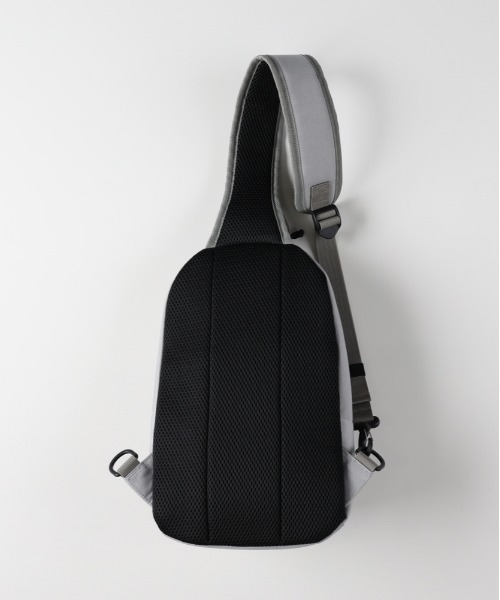 CAMP7(キャンプセブン)の「【CAMP7】リップストップナイロンスリングバッグ (軽量 / 耐久性 / スタイリッシュ / アクティブ)(ショルダーバッグ・メンズ・グレー/ブラック/カーキブラウン・ONE SIZE)」の6枚目の写真