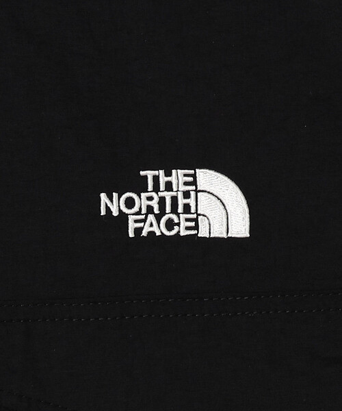 THE NORTH FACE（ザノースフェイス）の「THE NORTH FACE/ザ・ノース・フェイス Short Compact Jacket（マウンテンパーカー・レディース・ベージュ/ブラック・X-LARGE/LARGE）」の10枚目の写真