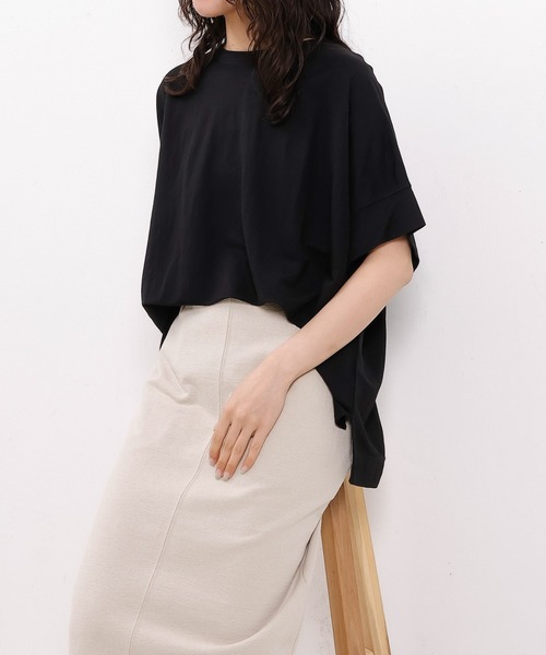 emesuelee(エメスーリー)の「UV遮蔽率90%以上 ナイロン混 接触冷感 半袖プルオーバー(Tシャツ/カットソー・レディース・グリーン/ブルー/スカイブルー/ブラック/アイボリー/イエロー・フリー)」の2枚目の写真