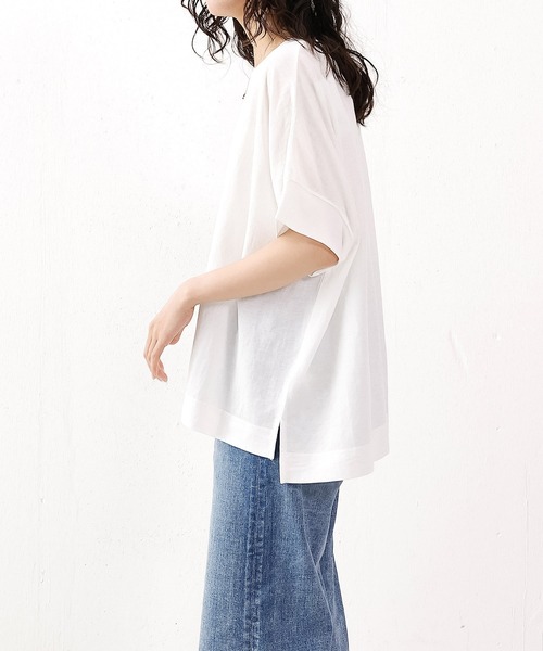emesuelee(エメスーリー)の「UV遮蔽率90%以上 ナイロン混 接触冷感 半袖プルオーバー(Tシャツ/カットソー・レディース・グリーン/ブルー/スカイブルー/ブラック/アイボリー/イエロー・フリー)」の8枚目の写真