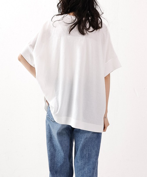 emesuelee(エメスーリー)の「UV遮蔽率90%以上 ナイロン混 接触冷感 半袖プルオーバー(Tシャツ/カットソー・レディース・グリーン/ブルー/スカイブルー/ブラック/アイボリー/イエロー・フリー)」の9枚目の写真