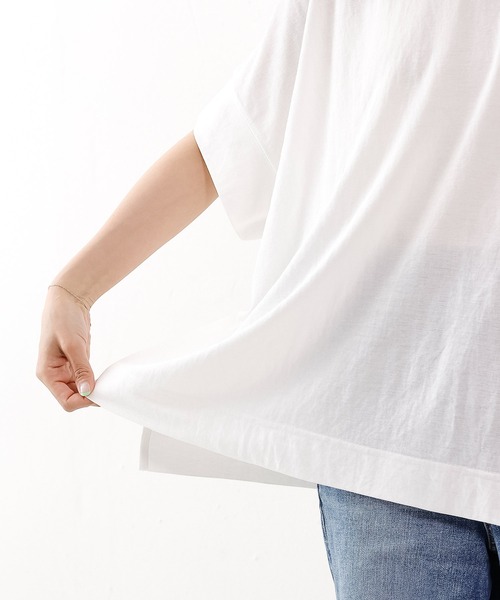 emesuelee(エメスーリー)の「UV遮蔽率90%以上 ナイロン混 接触冷感 半袖プルオーバー(Tシャツ/カットソー・レディース・グリーン/ブルー/スカイブルー/ブラック/アイボリー/イエロー・フリー)」の10枚目の写真