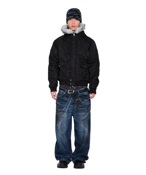 AAKAM(アーカム)の「Hooded Fur MA-1 Jacket (Black)(ブルゾン・レディース・その他・1/2)」の9枚目の写真