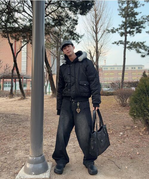 AAKAM(アーカム)の「Hooded Fur MA-1 Jacket (Black)(ブルゾン・レディース・その他・1/2)」の16枚目の写真