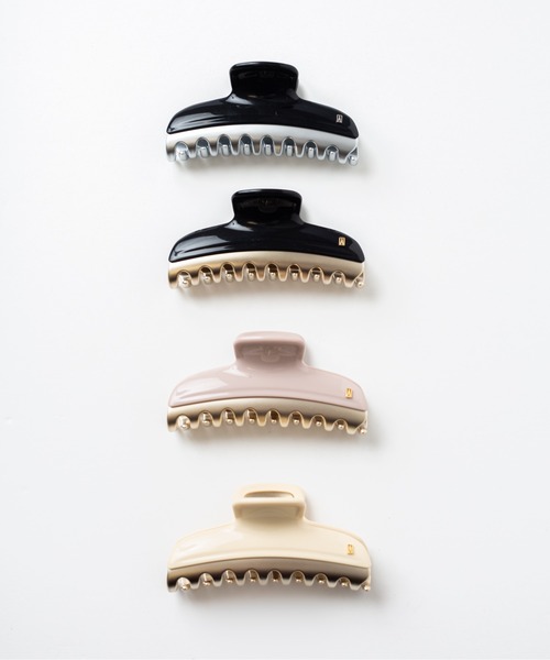 ALEXANDRE DE PARIS(アレクサンドルドゥパリ)の「【ALEXANDRE DE PARIS】ヘアクリップ ヘアアクセサリー 髪留め TIMELESS VENDOME L 10.5x5(バレッタ/ヘアクリップ・レディース・ブラック×ゴールド/ブラック×シルバー/アイボリー/ベージュ・FREE)」の6枚目の写真