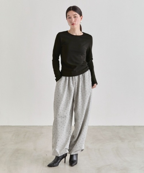 NUJOH（ヌゾ）の「Slim Basic Long Sleeve Top / スリムベーシックロングスリーブトップス（Tシャツ/カットソー・レディース・イエロー/パープル/ブラック/ホワイト/グレー・FREE）」の3枚目の写真