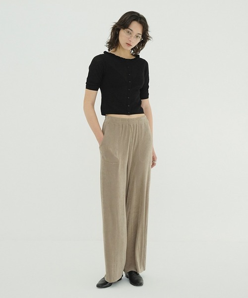 CLANE(クラネ)の「W FACE FRILL KNIT CARDIGAN(カーディガン/ボレロ・レディース・ブラック/アイボリー・2/1)」の13枚目の写真