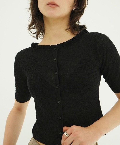CLANE(クラネ)の「W FACE FRILL KNIT CARDIGAN(カーディガン/ボレロ・レディース・ブラック/アイボリー・2/1)」の11枚目の写真