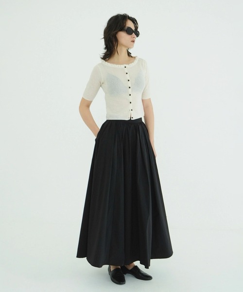 CLANE(クラネ)の「W FACE FRILL KNIT CARDIGAN(カーディガン/ボレロ・レディース・ブラック/アイボリー・2/1)」の7枚目の写真