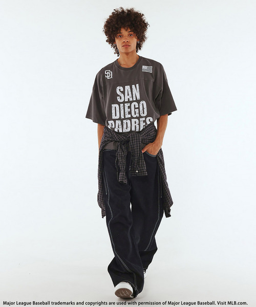 BACK TO THE FIELD（バック トゥー ザ フィールド）の「【MLB】Design Tee（Tシャツ/カットソー・メンズ・ピンク/ネイビー/ブラック・MEDIUM/LARGE/XL）」の15枚目の写真