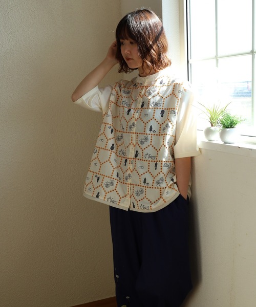 Emago(イマゴ)の「EMAGO おうち透かし刺繍シャツ 半端袖(シャツ/ブラウス・レディース・ネイビー/アイボリー/ブラック・FREE)」の10枚目の写真