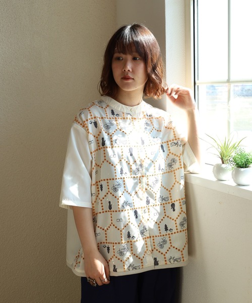 Emago(イマゴ)の「EMAGO おうち透かし刺繍シャツ 半端袖(シャツ/ブラウス・レディース・ネイビー/アイボリー/ブラック・FREE)」の5枚目の写真