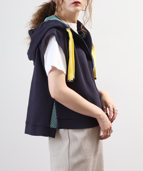 EGLANTINE(エグランティーヌ)の「EGLANTINE セットアップ対応 メッシュジップパーカーベスト(ベスト・レディース・ネイビー/ベージュ/シルバーグレー・40)」の20枚目の写真