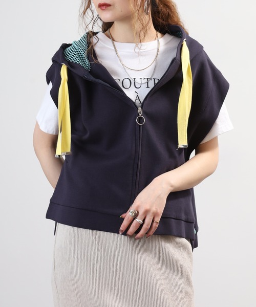 EGLANTINE(エグランティーヌ)の「EGLANTINE セットアップ対応 メッシュジップパーカーベスト(ベスト・レディース・ネイビー/ベージュ/シルバーグレー・40)」の21枚目の写真