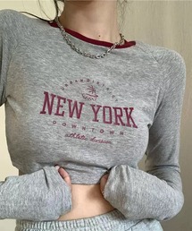 VIBGYOR | 【EIZZ/アイズ】スリムフィット クロップド ラグラン カレッジロゴ ロングスリーブ Tシャツ(Tシャツ/カットソー)