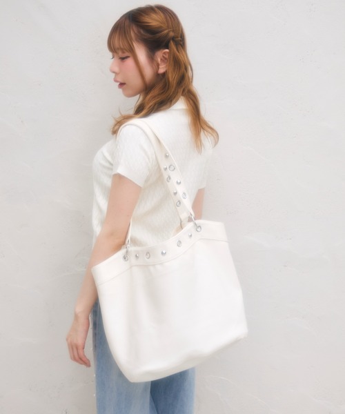 TITTY&CO.(ティティーアンドコー)の「アイレットショルダーバッグ(ショルダーバッグ・レディース・ピンク/ホワイト/ブラック・FREE)」の7枚目の写真