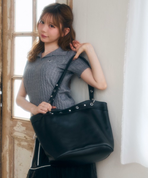 TITTY&CO.(ティティーアンドコー)の「アイレットショルダーバッグ(ショルダーバッグ・レディース・ピンク/ホワイト/ブラック・FREE)」の10枚目の写真
