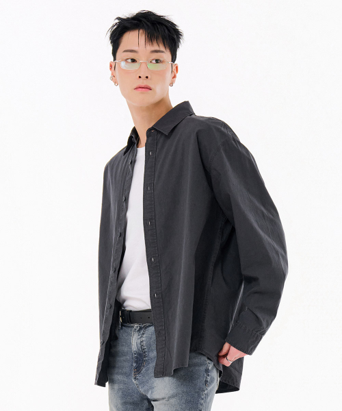 CHASECULT(チェイスカルト)の「男性ピグメントシャツ-FARK5432B09(シャツ/ブラウス・メンズ・ダークグレー・95/100/105)」の1枚目の写真