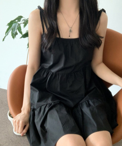 VIVID LADY(ビビッドレディー)の「リボンストラップ ティアードミニワンピース(ワンピース・レディース・ブラック/アイボリー・FREE)」の13枚目の写真