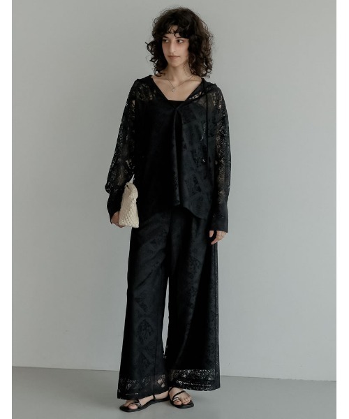 Re:EDIT（リエディ）の「[2026 SUMMER COLLECTION]ストレッチブロックレースフードシャツ（シャツ/ブラウス・レディース・アイボリー/ブラック・LARGE/MEDIUM）」の3枚目の写真