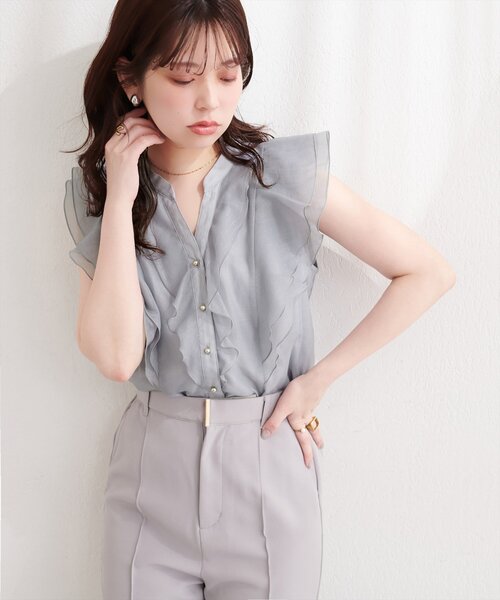 natural couture(ナチュラルクチュール)の「シアープリントラッフルブラウス(シャツ/ブラウス・レディース・ネイビー/チェック/ストライプ/イエロー/ピンク/グレー/ピンク系その他/ブラック・FREE)」の16枚目の写真