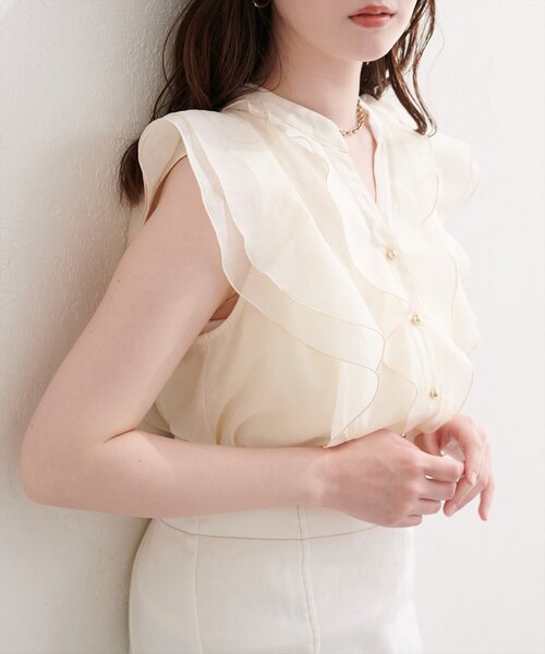 natural couture(ナチュラルクチュール)の「シアープリントラッフルブラウス(シャツ/ブラウス・レディース・ネイビー/チェック/ストライプ/イエロー/ピンク/グレー/ピンク系その他/ブラック・FREE)」の13枚目の写真