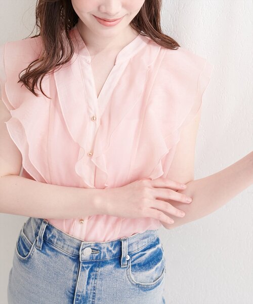 natural couture(ナチュラルクチュール)の「シアープリントラッフルブラウス(シャツ/ブラウス・レディース・ネイビー/チェック/ストライプ/イエロー/ピンク/グレー/ピンク系その他/ブラック・FREE)」の9枚目の写真