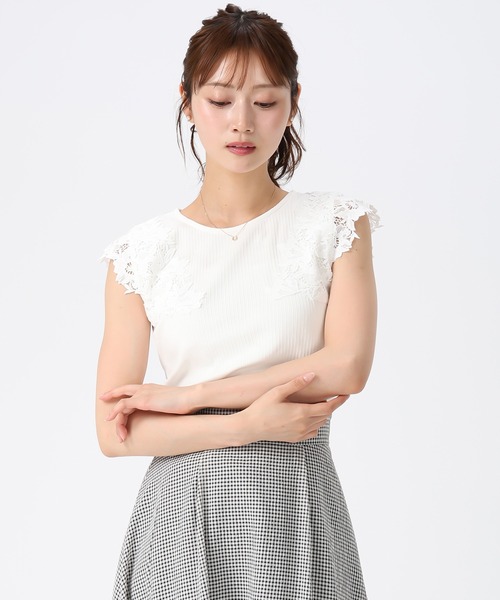 MISCH MASCH（ミッシュマッシュ）の「2026春夏新作 レーストリミングカットソー（ニット/セーター・レディース・ホワイト/レッド/ライトグリーン/ブラック/ホワイト×ブラック・ﾌﾘ-）」の6枚目の写真