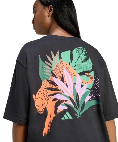 adidas(アディダス)の「アディダス adidas アニマル オーバーサイズ グラフィック Tシャツ(Tシャツ/カットソー・レディース・ベージュ/ベビーピンク/ブラック・S/M/L/XL)」の15枚目の写真