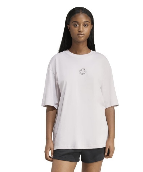 adidas(アディダス)の「アディダス adidas アニマル オーバーサイズ グラフィック Tシャツ(Tシャツ/カットソー・レディース・ベージュ/ベビーピンク/ブラック・S/M/L/XL)」の8枚目の写真