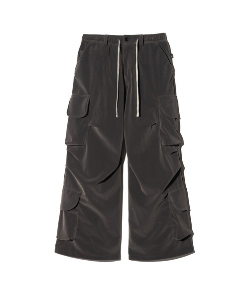 glamb(グラム)の「Velour Cargo Baggy Pants / ベロアカーゴバギーパンツ(その他パンツ・メンズ・グレー/ブラック・S/M/L)」の4枚目の写真