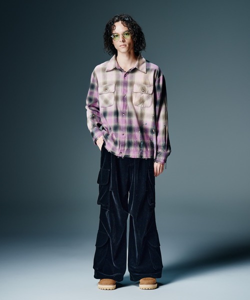 glamb(グラム)の「Velour Cargo Baggy Pants / ベロアカーゴバギーパンツ(その他パンツ・メンズ・グレー/ブラック・S/M/L)」の11枚目の写真