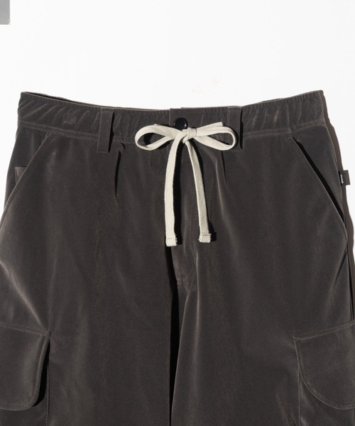 glamb(グラム)の「Velour Cargo Baggy Pants / ベロアカーゴバギーパンツ(その他パンツ・メンズ・グレー/ブラック・S/M/L)」の21枚目の写真