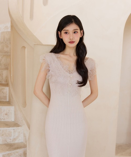 polaura(ポローラ)の「レースフリルニットワンピース(ワンピース・レディース・オフホワイト/ライラック/ベビーピンク/ブラック/ライトブルー・M/S)」の18枚目の写真