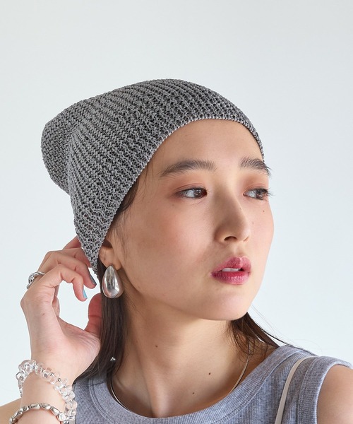 LEPSIM(レプシィム)の「サマーニットビーニー 670329(ニットキャップ/ビーニー・レディース・ブラック/グレー・ONE SIZE)」の2枚目の写真