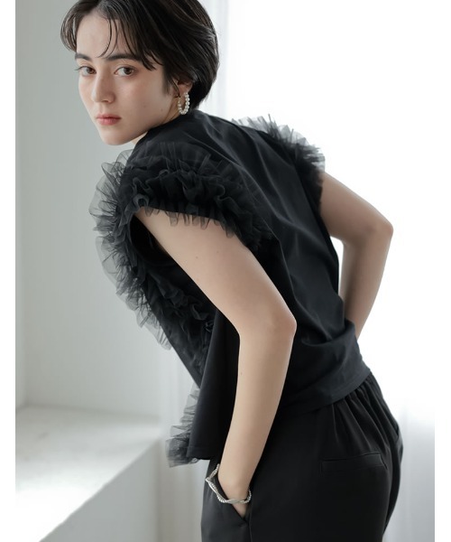 MEISM（ミズム）の「[2026 SUMMER COLLECTION][MEISM by Re:EDIT][接触冷感][UVカット]チュールフリルノースリ―ブカットソー（Tシャツ/カットソー・レディース・ブラック/ホワイト・LARGE/MEDIUM）」の6枚目の写真