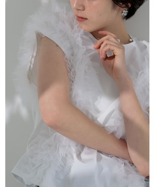 MEISM（ミズム）の「[2026 SUMMER COLLECTION][MEISM by Re:EDIT][接触冷感][UVカット]チュールフリルノースリ―ブカットソー（Tシャツ/カットソー・レディース・ブラック/ホワイト・LARGE/MEDIUM）」の11枚目の写真
