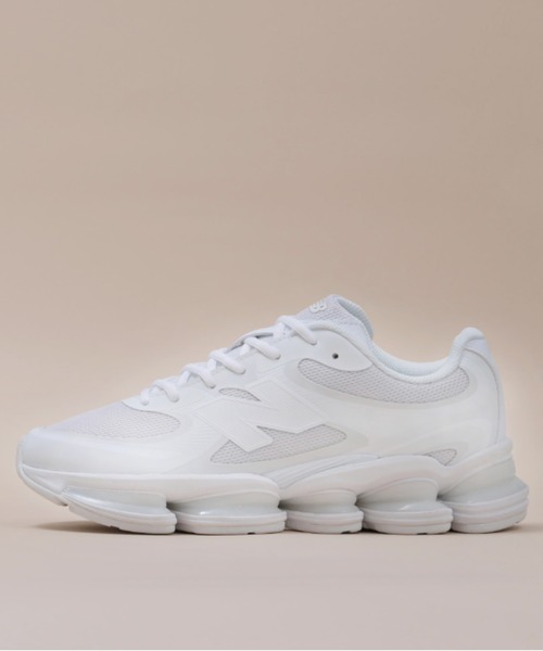 NEW BALANCE(ニューバランス)の「Abzorb 2000(スニーカー・メンズ・ホワイト/ブラック・26.5cm/24.0cm/24.5cm/28.0cm/23.0cm/28.5cm/29.0cm/23.5cm/30.0cm/25.5cm/25.0cm/26.0cm/27.0cm/22.5cm/27.5cm)」の12枚目の写真