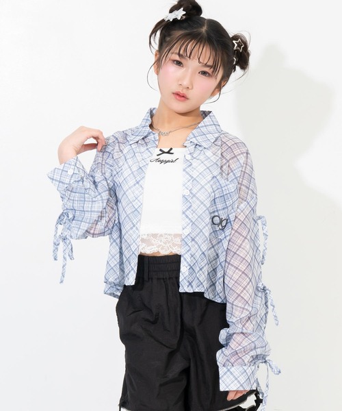 ANAP GiRL(アナップガール)の「袖リボンデザイン シアーシャツ(シャツ/ブラウス・キッズ・ブラック/サックスブルー/ホワイト×ブラック/ホワイト・XS/S/M)」の4枚目の写真