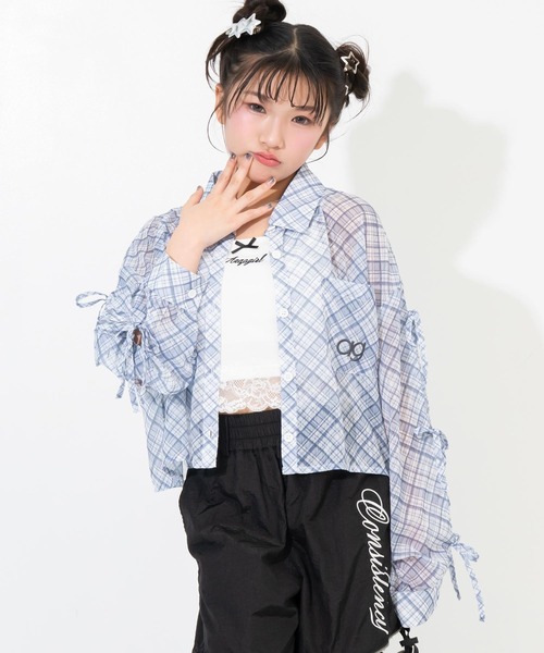 ANAP GiRL(アナップガール)の「袖リボンデザイン シアーシャツ(シャツ/ブラウス・キッズ・ブラック/サックスブルー/ホワイト×ブラック/ホワイト・XS/S/M)」の8枚目の写真