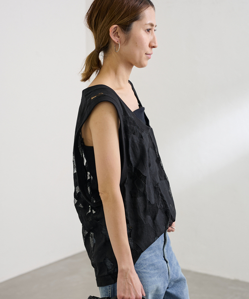 FRAMeWORK(フレームワーク)の「≪追加≫ESTHE OVERSIZED SHEER LACE ベスト(シャツ/ブラウス・レディース・ホワイト/ブラック・FREE)」の17枚目の写真