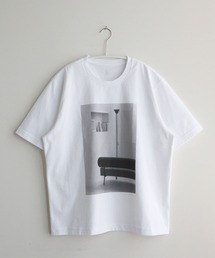 IDEE（イデー）の「［ＩＤＥＥ］Ｐｈｏｔｏｇｒａｐｈｙ　Ｔシャツ　Ｓｏｆａ（Tシャツ/カットソー）」