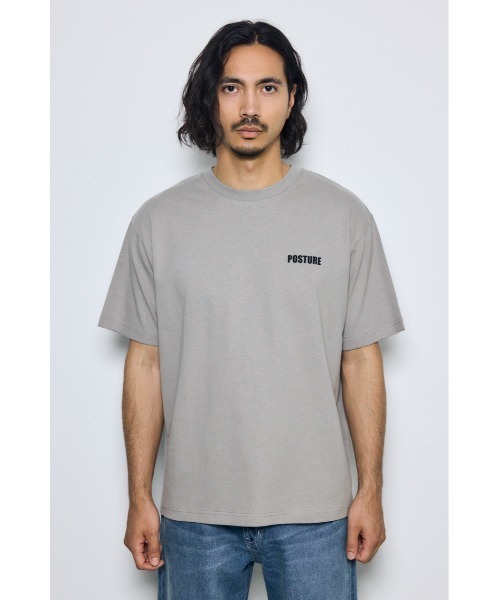 AZUL by moussy（アズールバイマウジー）の「ワンポイントロゴTシャツ　夏服　春服　秋服　半袖（Tシャツ/カットソー・メンズ・ホワイト/ライトグレー/ブラック/スモークピンク・MEDIUM/SMALL/LARGE）」の16枚目の写真