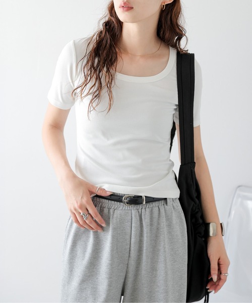 La-gemme(ラジェム)の「シェイプリブTシャツ(Tシャツ/カットソー・レディース・ホワイト/グレー/ブラック/ベージュ・フリー)」の8枚目の写真