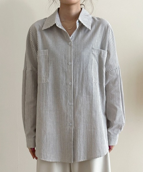 DAY CLOSET(デイ クローゼット)の「【さらっと質感でゆるっと着られる】長袖レギュラーカラー ストライプ オーバーサイズ 開襟 シャツ レディース(シャツ/ブラウス・レディース・ブラック/ピンク/ブルー・L/M)」の12枚目の写真