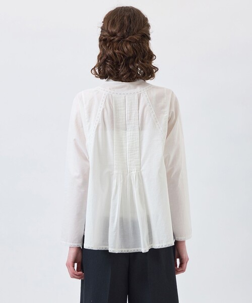 MACKINTOSH PHILOSOPHY(マッキントッシュ フィロソフィー)の「【WEB&一部店舗限定】コットンシルクレースブラウス(シャツ/ブラウス・レディース・オフホワイト/ブラック・38/36)」の8枚目の写真